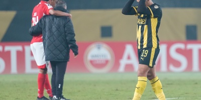Pe�arol qued� sin competir en copas