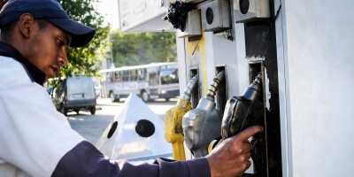 El gobierno anunci� los ajustes de los precios combustibles para junio: la nafta subir� 6% y el gasoil 7%
