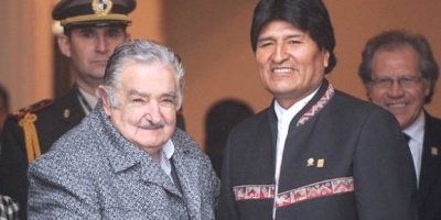 Llega Evo y visita la sede de ALADI 