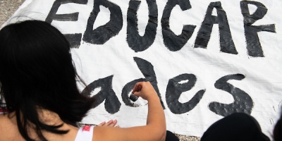 Profesores de Montevideo ocupan dos liceos y paran por zonas