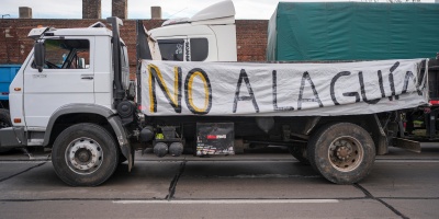 "La gente que no es de izquierda tambi�n tiene derecho a opinar", cruce entre senadores por camioneros autoconvocados