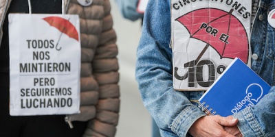Un grupo de cincuentones piden reunirse con el Presidente Yamand� Orsi 
