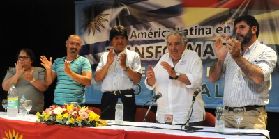 Mujica junto a Evo Morales: "Hay que abolir el concepto raza y color"
