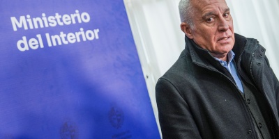 "Revancha entre grupos criminales", dijo el ministro Negro tras el ataque narco que se sald� con el asesinato de un menor 