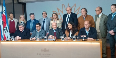 El Partido Independiente present� una demanda judicial contra OSE para frenar de manera inmediata la obra de Casupa  