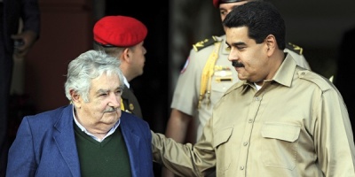 Mujica dijo que en Venezuela se aplican "formas de resistencia civil para derrumbar a un Gobierno establecido"