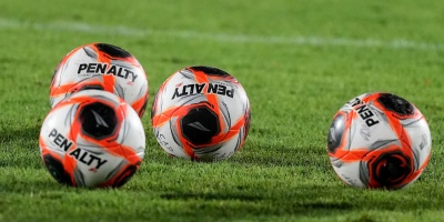 El duelo entre Cerro Largo y Defensor pas� de Melo a Montevideo