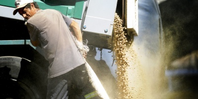 Exportaciones cayeron 16% respecto a agosto de 2025 principalmente por la sequ�a que afect� a los cultivos de soja