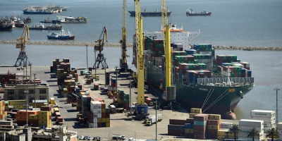 Incertidumbre y p�rdidas millonarias en el puerto por nuevo paro general
