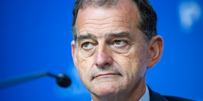 "Se ha perdido m�s plata de la que se manej� en la Rendici�n, el Gobierno debi� tomar al toro por las guampas", dijo Manini por el Puerto