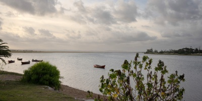 La Academia Uruguaya de Geopol�tica y Estrategia organiz� un conversatorio sobre pesca ilegal con gobernantes uruguayos, argentinos y brasile�os
