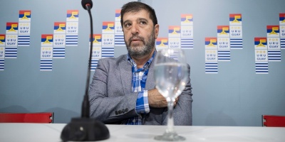 Pereira por fuga de Bolsonaro: "Solo se va quien tiene algo para esconder"