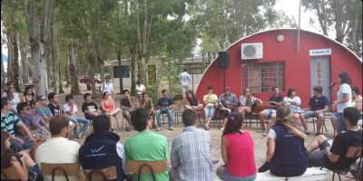 Larra�aga particip� de Jornadas de Formaci�n Ideol�gica con j�venes en Kiy�