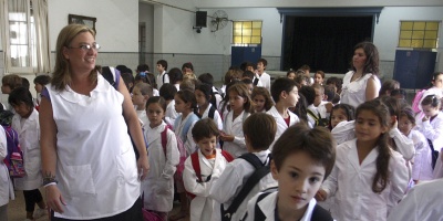Paro de maestros en Maldonado tras agresi�n de madre de alumna