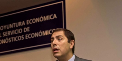 Expertos advirtieron por �desaceleraci�n� de la econom�a y d�ficit fiscal
