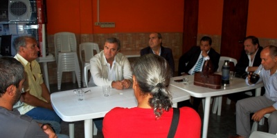 Larra�aga impulsa iniciativa para terminar con los robos a trabajadores de la bebida y apoya construcci�n de liceo