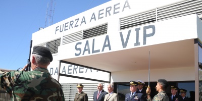 V�zquez ya parti� rumbo a Panam� y traspas� el mando a Sendic