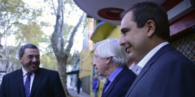 Astori dijo no coincidir con que "la inflaci�n se combate rebajando salarios"