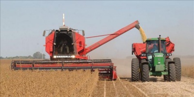 Sali� primera carga de soja de la zafra desde el Puerto de Paysand�