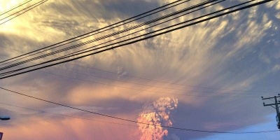Advierten riesgo de lluvia �cida por erupci�n de volc�n Calbuco en Chile 