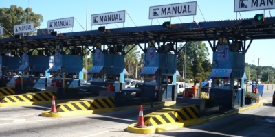 Peajes abiertos en todo el pa�s por protesta a rapi�a en Sol�s 