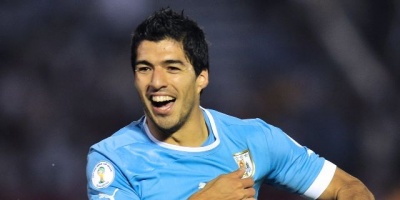Uruguay vence a Inglaterra 1 a 0