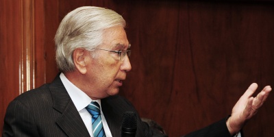 Presidente BROU: "Estamos tratando de dise�ar modelos para bajar costos"