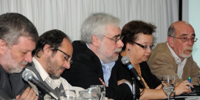 Ex ministros de Mujica afirmaron que el Gobierno act�a con �secretismo� en la negociaci�n del TISA