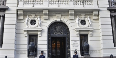 Ley de pago a judiciales: Corte comunicar� fallo sobre inconstitucionalidad a V�zquez