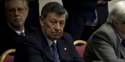 Nin dijo que el gobierno no precisa de giros