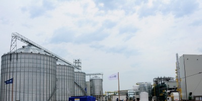 Derrumbe de parte del techo de dep�sito en planta de ALUR en Paysand�