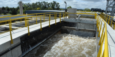 OSE inaugur� planta de tratamiento de l�quidos residuales en Piri�polis