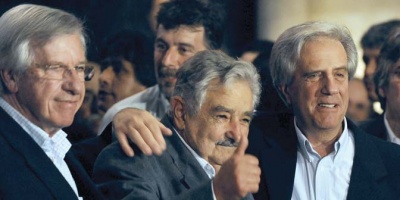 Mujica defendi� propuesta de V�zquez sobre tablets para jubilados