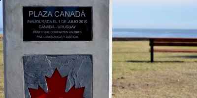 IM inaugur� Plaza Canad� en la Rambla y Bulevar Artigas