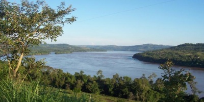 R�o Uruguay a�n est� lejos de la cota de evacuaci�n