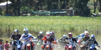 Motociclista muri� en carrera en Paysand� arrollado por dem�s pilotos 