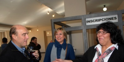 Daniel Mart�nez inici� visitas a las oficinas municipales