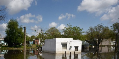 R�o Uruguay comenz� a descender y hay 25 evacuados en el litoral