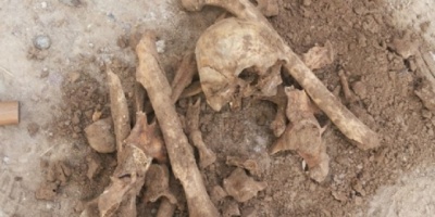 Hallaron huesos humanos enterrados bajo una vereda en Paysand�