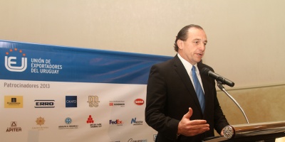 Queijo: Empresas p�blicas "son un costo que todos debemos pagar"