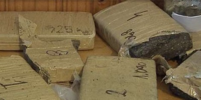 Incautan cinco kilos de marihuana arrojada desde autom�vil en Rocha