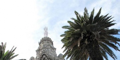 IM y la Comisi�n Administradora del Palacio Salvo en la b�squeda de soluciones para el edificio