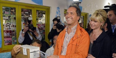 Scioli con 14 puntos de ventaja en el primer boca de urna