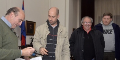 Daniel Martnez recibi plataforma de ADEOM por presupuesto