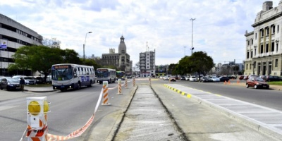 Parada modificada frente al Palacio Legislativo por obra