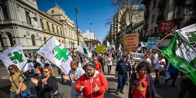 Funcionarios de salud p�blica parar�n 72 horas la pr�xima semana