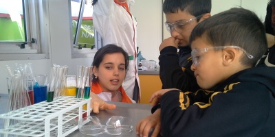 Gobierno y Udelar presentaron el Primer Laboratorio sobre ruedas de Uruguay