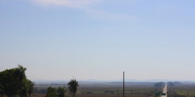 Ruta 5: Conductor muri� tras impactar contra un moj�n y dos columnas