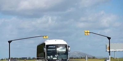 Seis pasajeros lesionados tras despiste de mnibus en Colonia