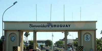 Chuy: Incautan miles de kilos de comestibles de contrabando desde Brasil